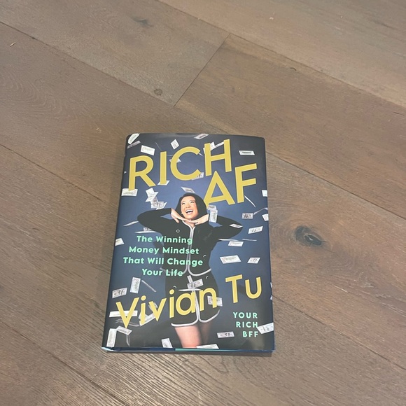 Book - Picture 1 of 1